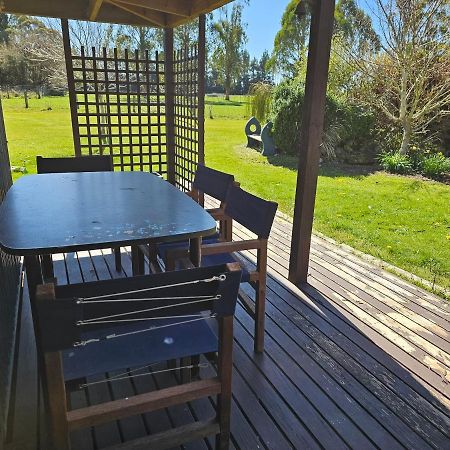 Te Anau Farm Cottage Εξωτερικό φωτογραφία